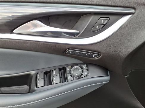 Used 2023 Buick Enclave Premium w/ Experience Buick Package FWD image 32