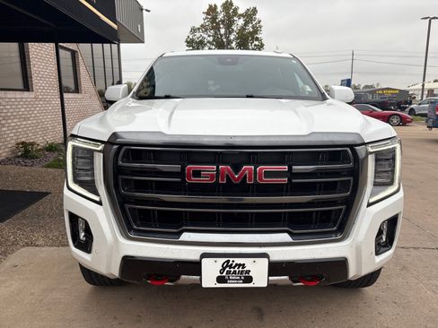 Used 2023 GMC Yukon AT4 w/ LPO, Floor Liner Package image 8
