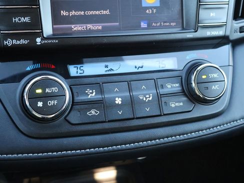 Used 2018 Toyota RAV4 XLE image 26