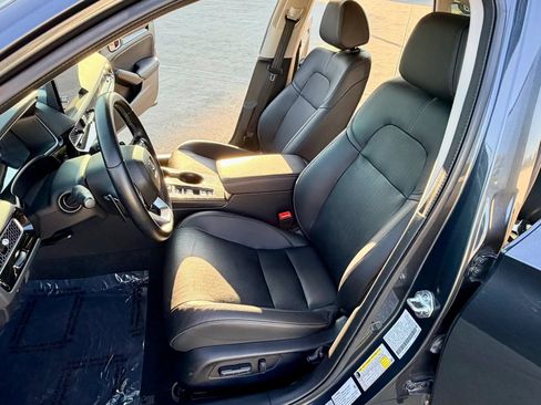 Used 2023 Honda Civic Touring image 19