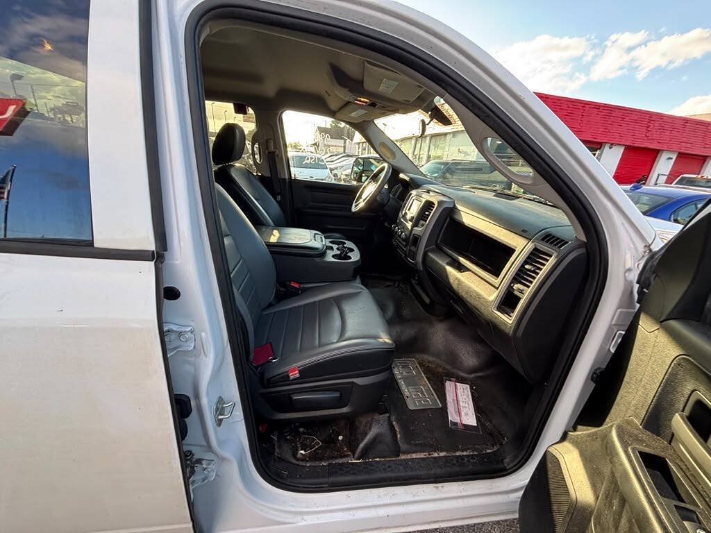 Used 2023 RAM 1500 Tradesman w/ Trailer Tow Group AWD/4WD image 2