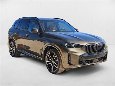 Used 2026 BMW X5 sDrive40i w/ M Sport Package RWD image 7