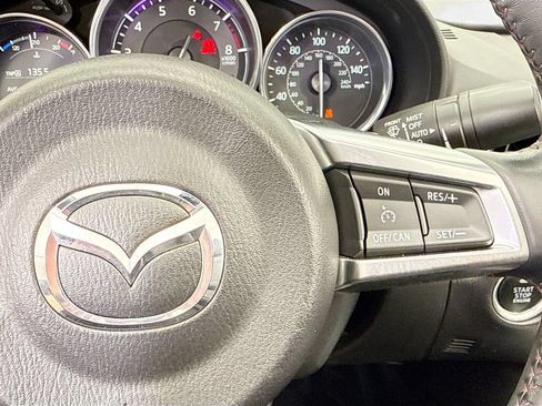 Used 2019 MAZDA MX-5 Miata Grand Touring w/ GT-S Package RWD image 12