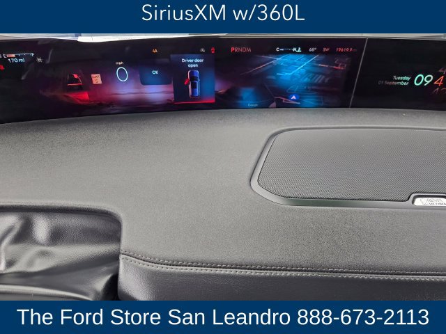 Used 2025 Lincoln Navigator L Reserve AWD/4WD image 24