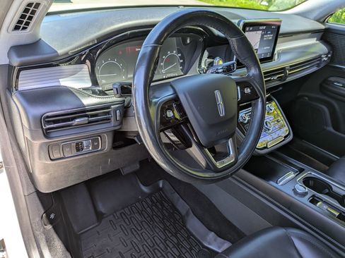 Used 2020 Lincoln Corsair AWD w/ Equipment Group 101A image 8
