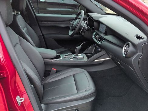 Used 2023 Alfa Romeo Stelvio Sprint RWD image 25