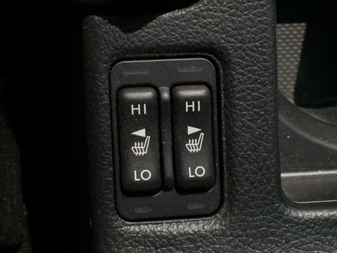 Used 2016 Subaru Impreza 2.0i Premium AWD/4WD image 30