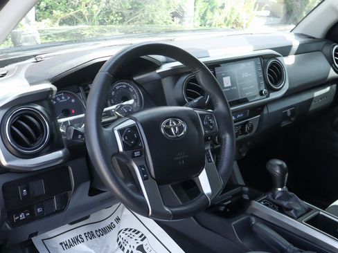 Used 2022 Toyota Tacoma SR5 image 18