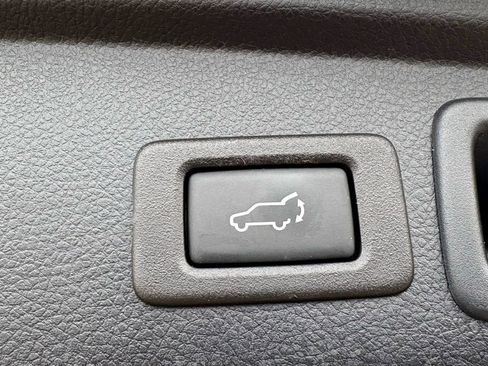 Used 2018 Subaru Forester 2.5i Limited w/ Popular Package #2 image 23