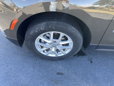 Used 2024 Chevrolet Equinox LT image 9