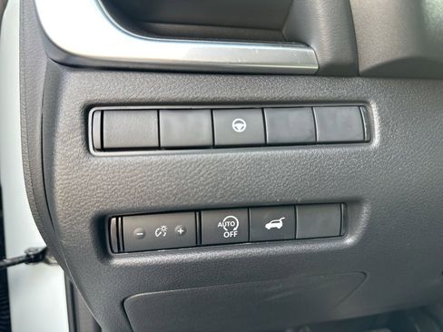 Used 2026 Nissan Rogue SV w/ SV Premium Package image 52