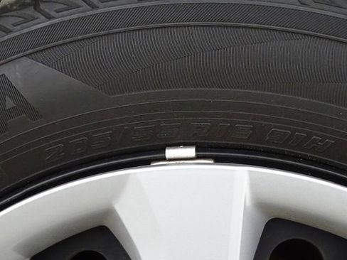 Used 2023 Toyota Corolla LE image 34