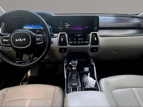 Certified 2023 Kia Sorento SX AWD/4WD image 7