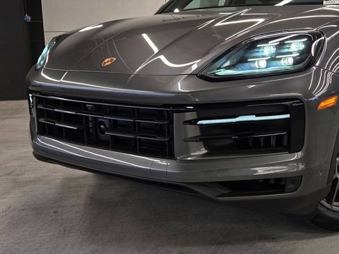 Certified 2026 Porsche Cayenne Coupe AWD/4WD image 26