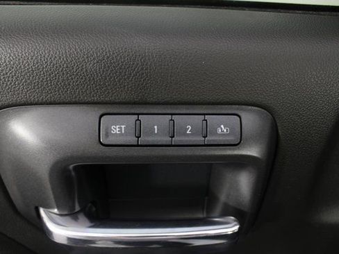 Used 2018 GMC Sierra 1500 SLT image 15