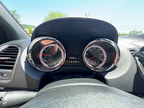 Used 2019 Dodge Grand Caravan SXT FWD image 37