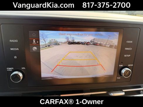 Certified 2024 Kia Carnival LX image 21