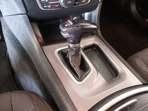 Used 2022 Dodge Charger SXT AWD/4WD image 7
