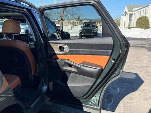 Used 2021 Kia Sorento SX Prestige image 28