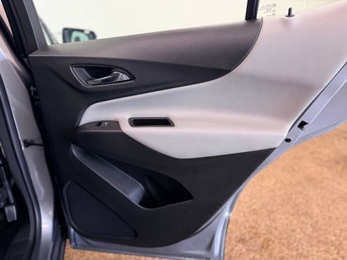 Used 2023 Chevrolet Equinox LS FWD image 20