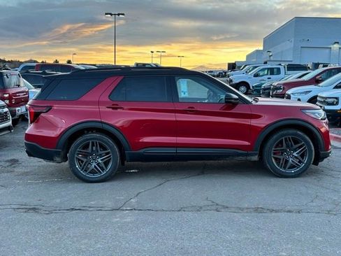 New 2026 Ford Explorer ST w/ Sun And Sound Package image 6