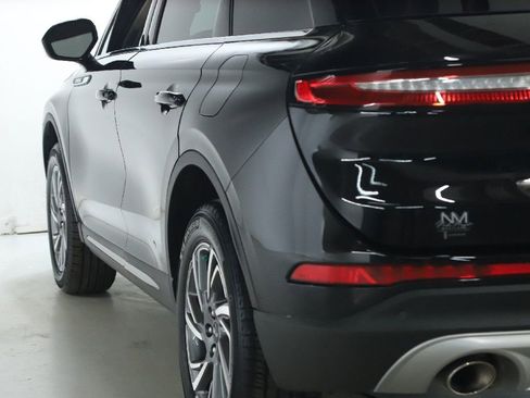 Certified 2025 Lincoln Corsair Premiere image 41