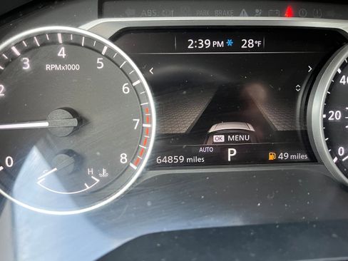 Used 2022 Nissan Pathfinder SV image 22