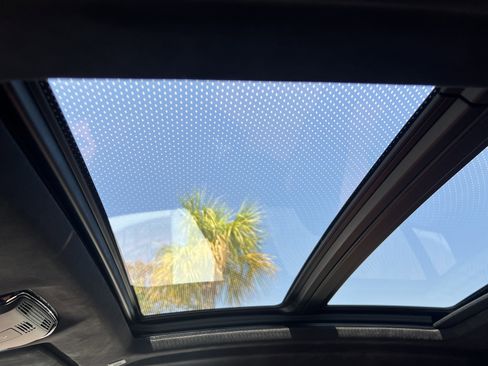 Certified 2025 BMW X6 xDrive40i w/ Executive Package image 28