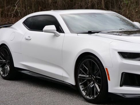 Used 2021 Chevrolet Camaro ZL1 image 51