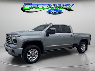 Used 2024 Chevrolet Silverado 2500 High Country w/ High Country Premium Package AWD/4WD video 1