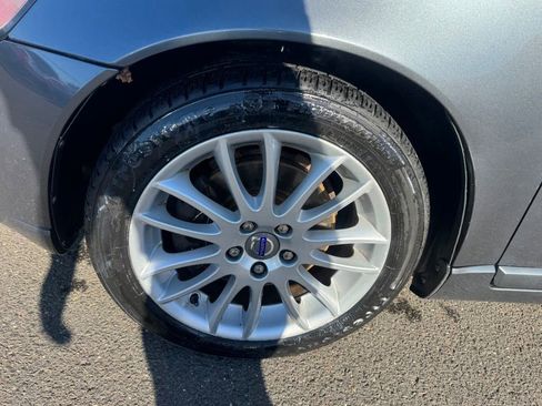 Used 2010 Volvo S40 2.4i FWD image 13