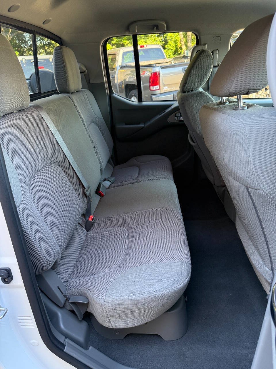 Used 2020 Nissan Frontier SV RWD image 17