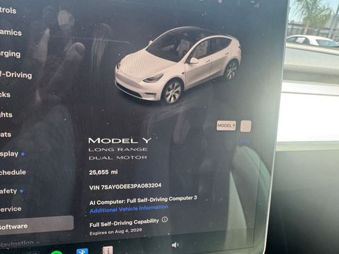 Used 2023 Tesla Model Y AWD image 7