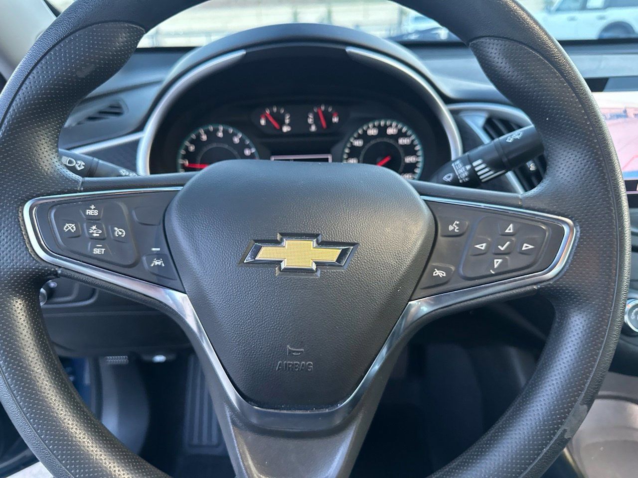 Used 2024 Chevrolet Malibu LS FWD image 27