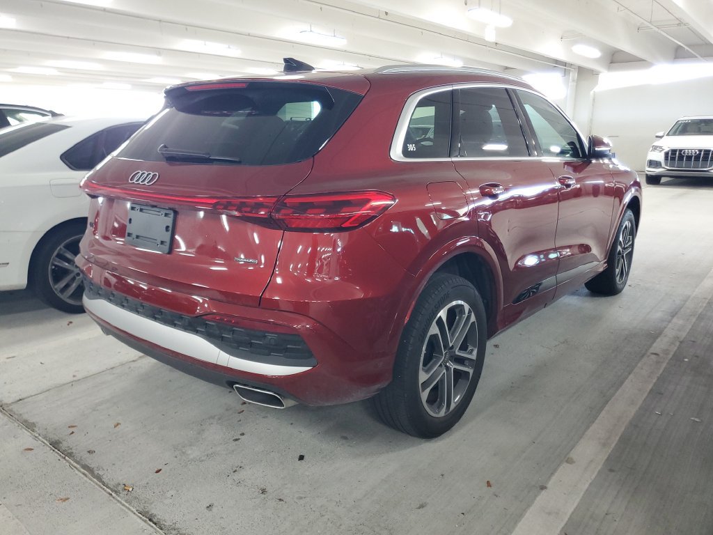 Used 2025 Audi Q5 2.0T w/ Premium Plus AWD/4WD image 3