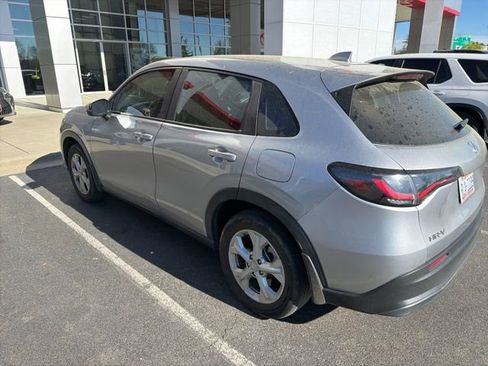 Used 2023 Honda HR-V LX image 4