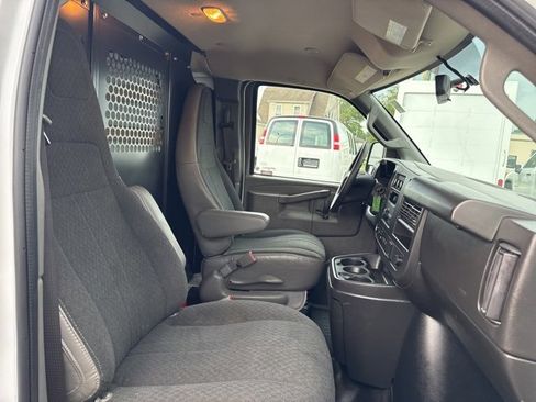 Used 2023 GMC Savana 2500 w/ Driver Convenience Package image 23