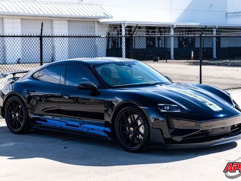 Used 2025 Porsche Taycan Turbo GT image 61