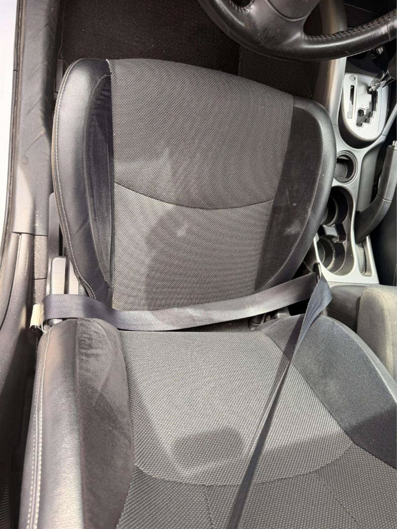 Used 2010 Mitsubishi Outlander SE FWD image 28