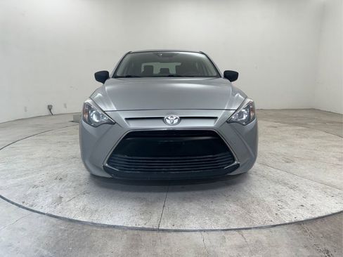 Used 2017 Toyota Yaris iA image 9