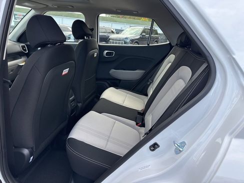 New 2026 Hyundai Venue SEL image 15