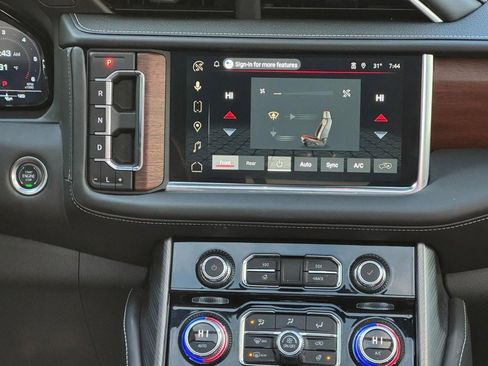 Used 2024 GMC Yukon Denali Ultimate image 17