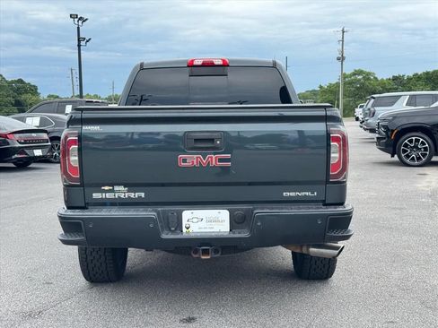 Used 2018 GMC Sierra 1500 Denali w/ Denali Ultimate Package AWD/4WD image 4