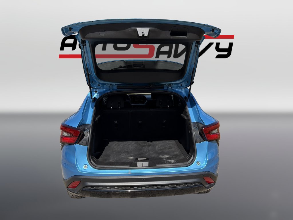 Used 2025 Chevrolet Trax RS w/ Driver Confidence Package FWD image 18