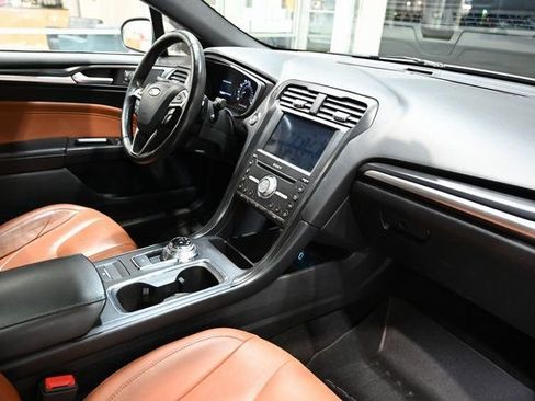Used 2019 Ford Fusion Titanium image 13