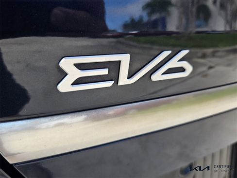 Certified 2023 Kia EV6 Wind w/ Wind Technology Package image 17