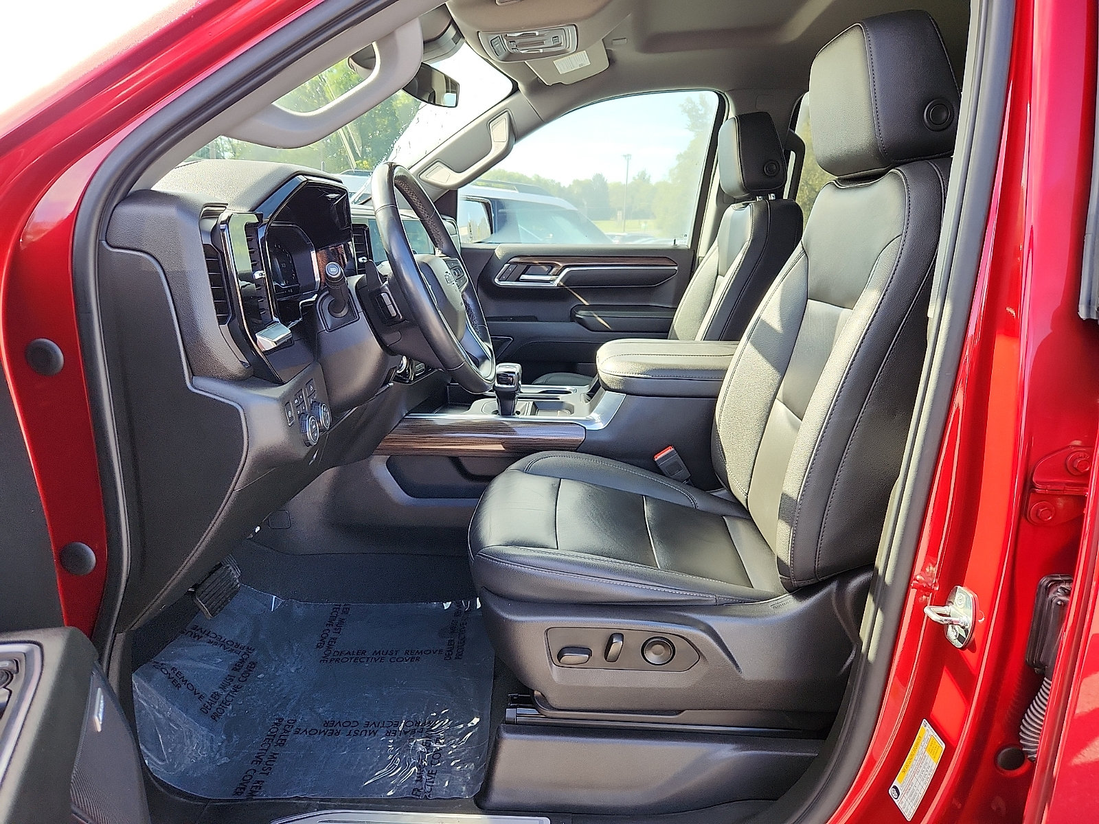 Used 2024 Chevrolet Silverado 1500 RST w/ Convenience Package II AWD/4WD image 13