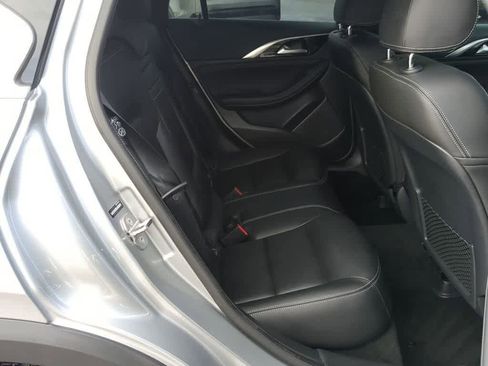 Used 2018 INFINITI QX30 AWD image 19