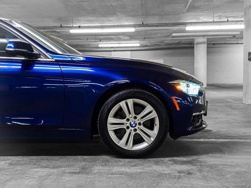 Used 2017 BMW 330i xDrive Sedan image 17