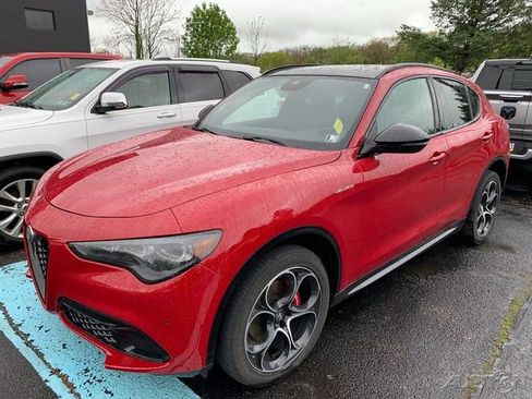 Used 2024 Alfa Romeo Stelvio Veloce AWD/4WD image 1